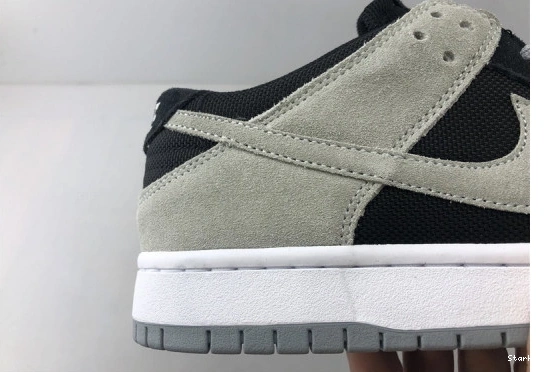 Low Pro Sb Dunk Wolf Zoom Black Grey-White-White Nike 854866-001 0925